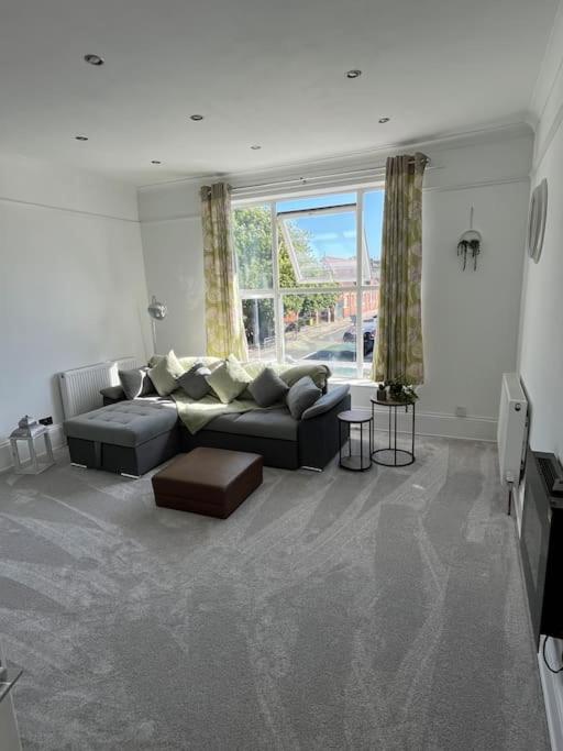 Central Two-Three Bedroom Beach Town Maisonette Southsea Kültér fotó