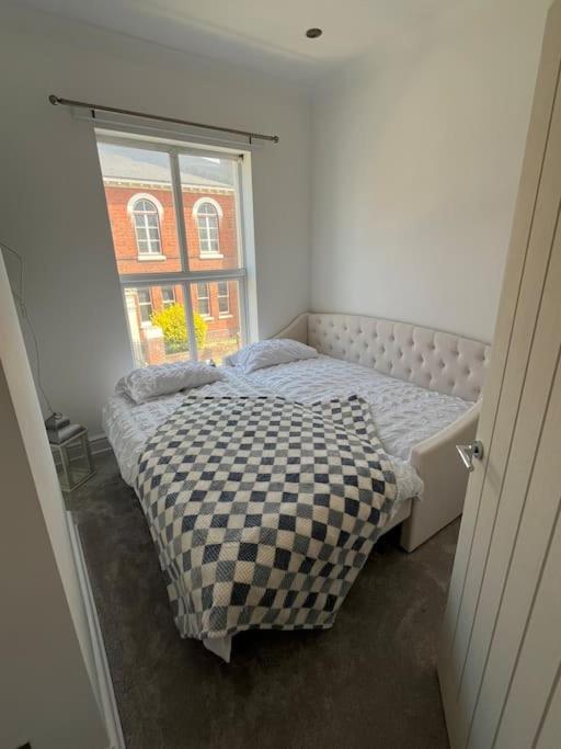 Central Two-Three Bedroom Beach Town Maisonette Southsea Kültér fotó